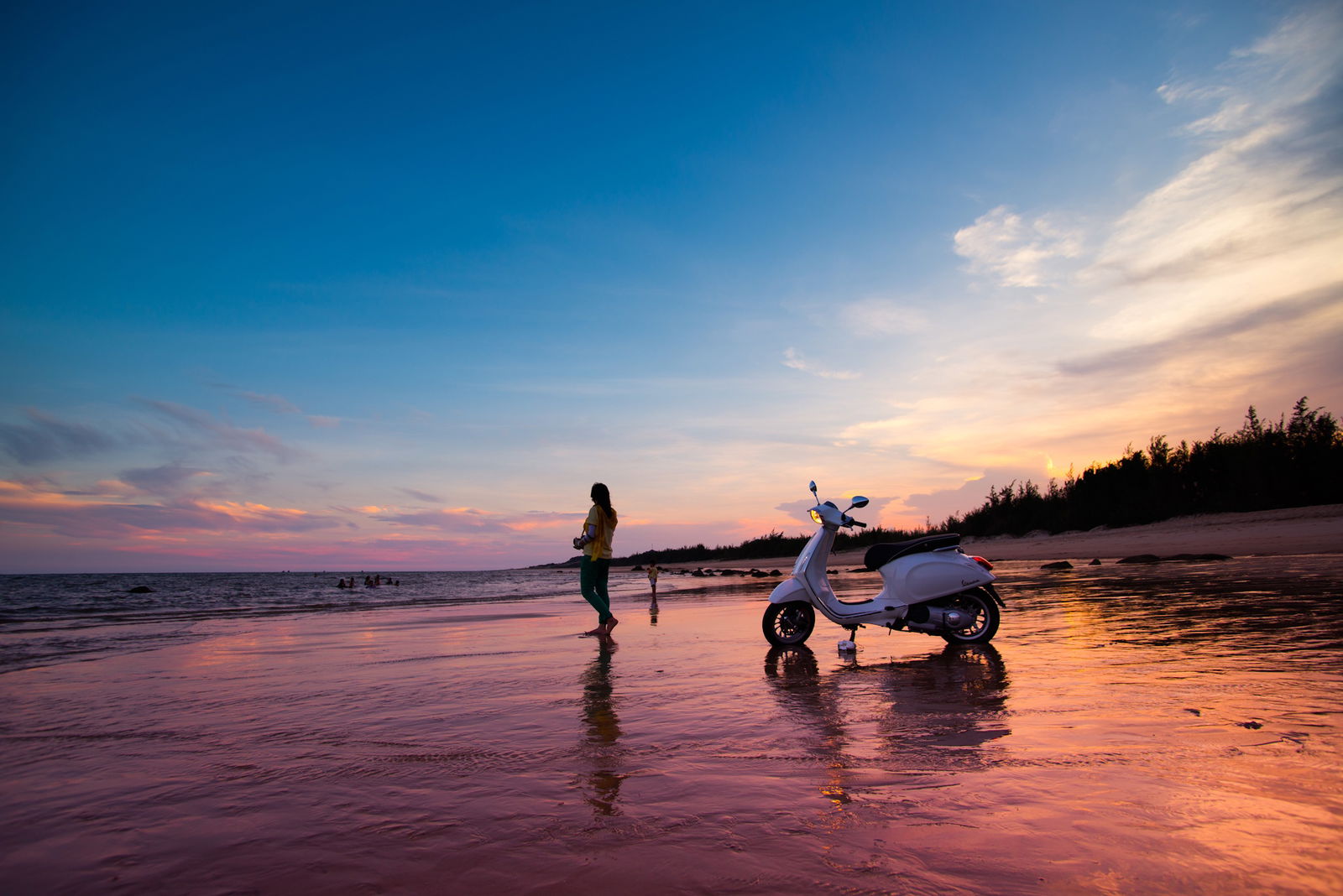 Ho Chi Minh City si Excursie la Tunelurile Cu Chi