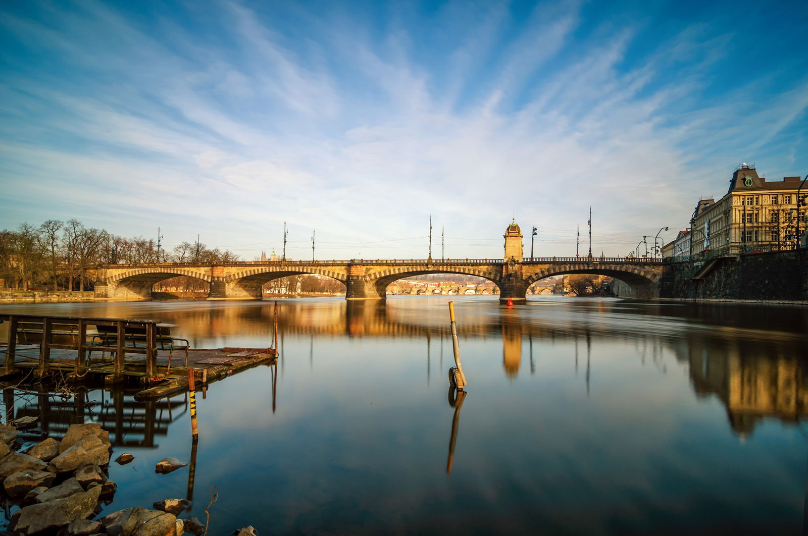Croaziera pe Vltava – cu masa
