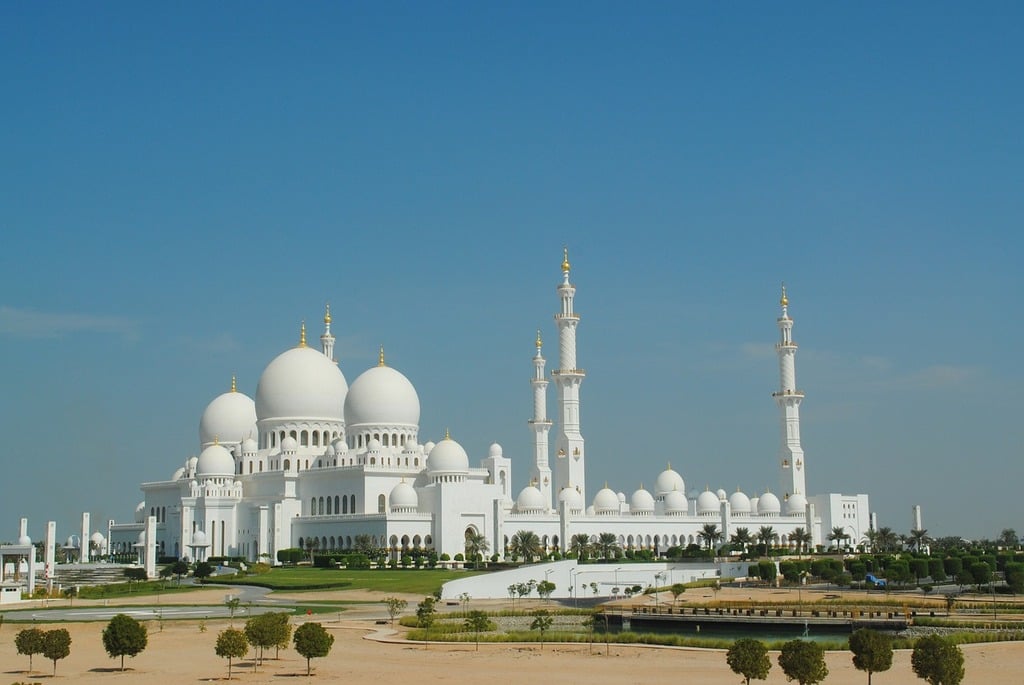 abu-dhabi-senior-voyage-oaza-regala-din-emirate