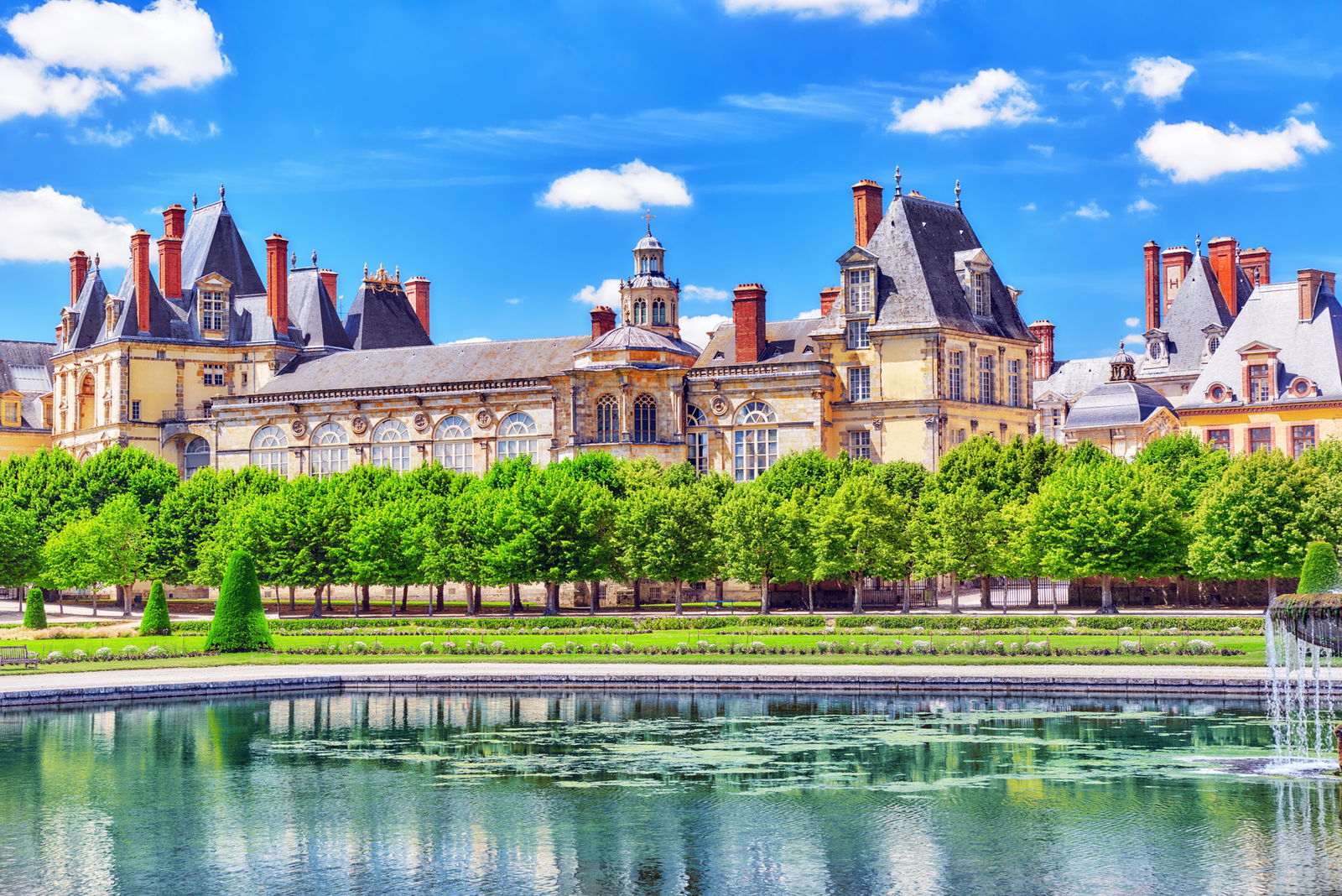 31.12.2025 Paris  - Castelul Fontainebleau