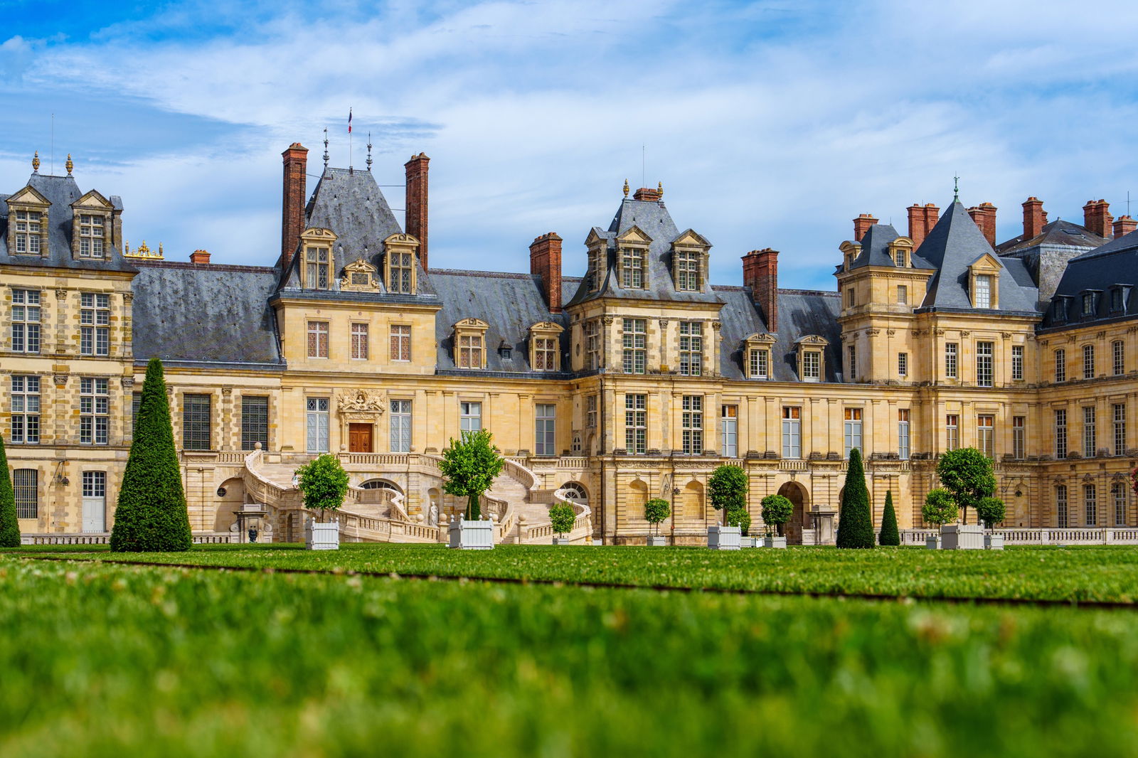 24.12.2025 Paris  - Castelul Fontainebleau