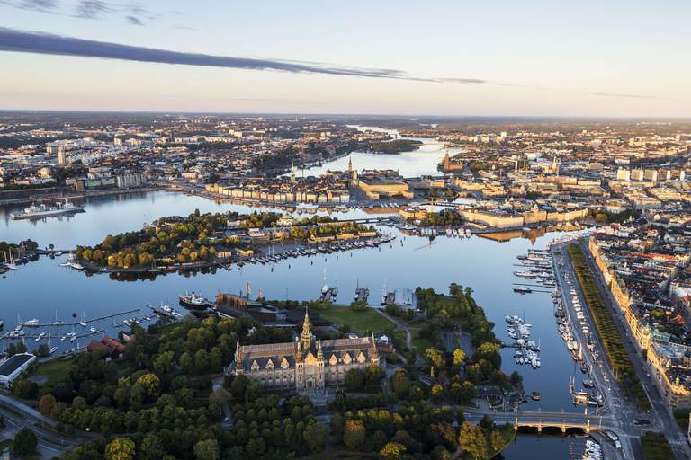 Excursie Circuit stockholm-venetia-nordului-avion-2026