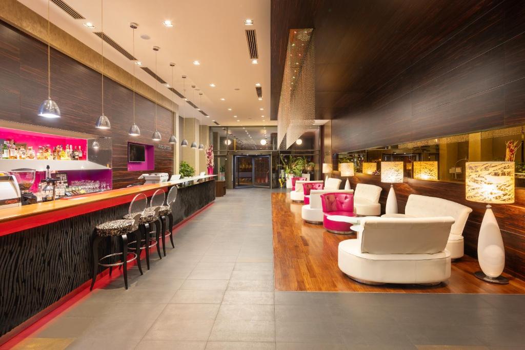 Hotel Golden Tulip Ana Dome