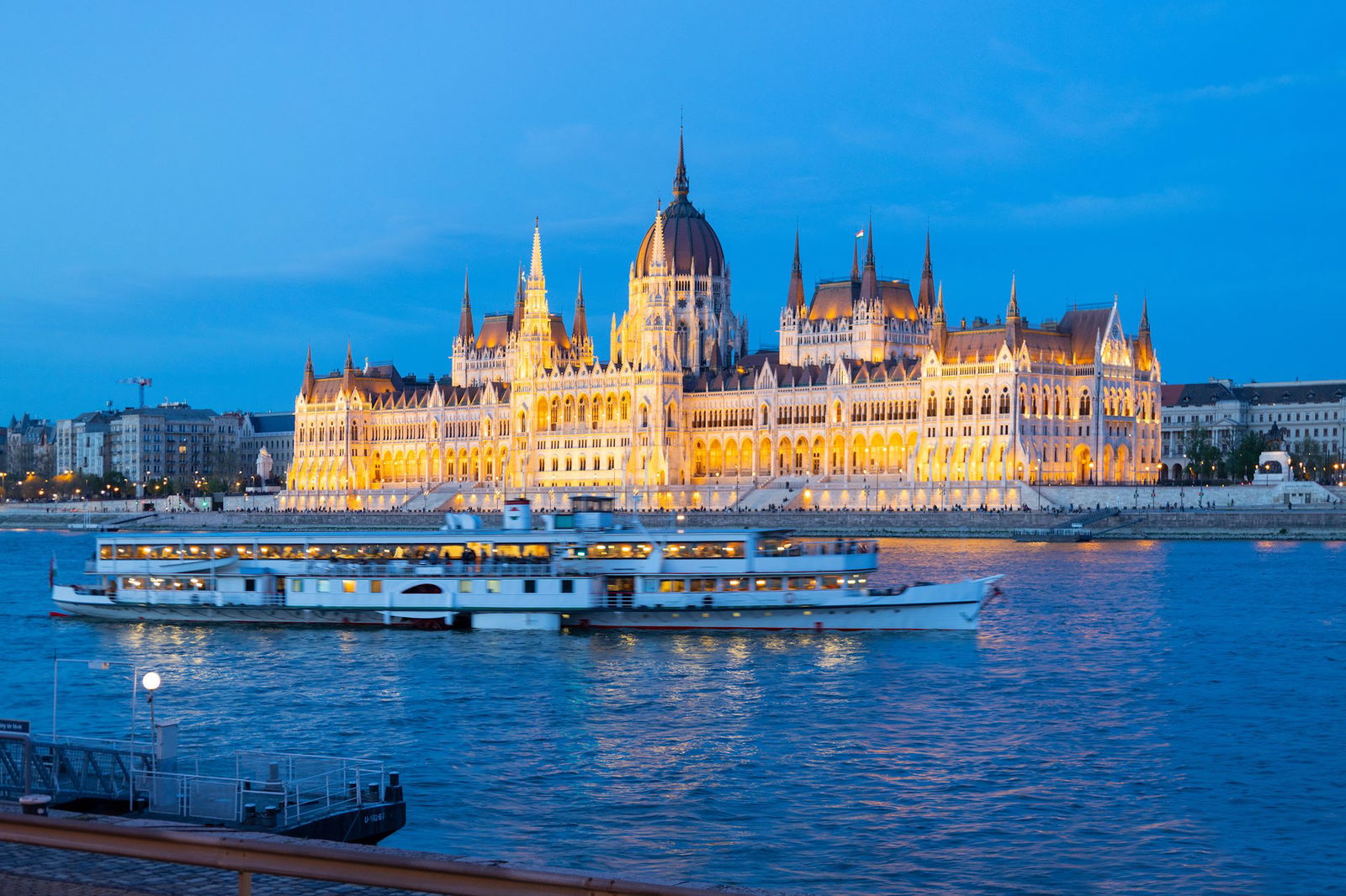 Exeperienta culinara si Magie pe Dunare