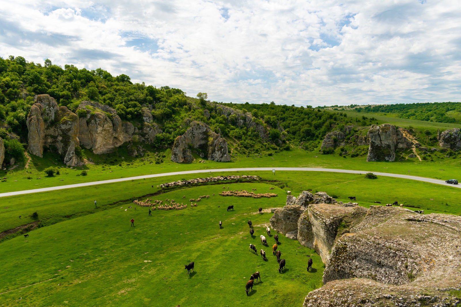 Excursie Circuit pelerinaj-la-pestera-sf-casian-si-agapa-dobrogeana-la-colilia-1-zi