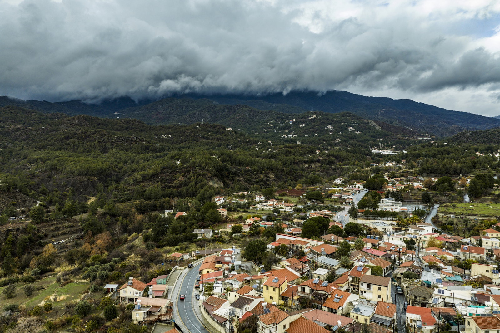 Odiseea Muntilor Troodos - Manastiri, Vin si Traditie