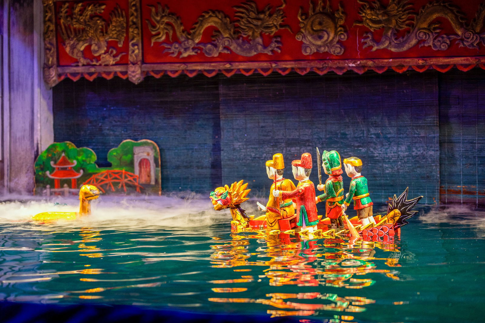 Excursie Circuit vietnam-cultura-magie-si-plaja-in-da-nang