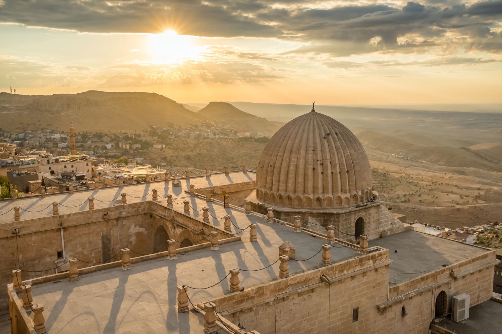 Circuit Expeditie in leaganul civilizatiei - Odiseea Completa a Mesopotamiei