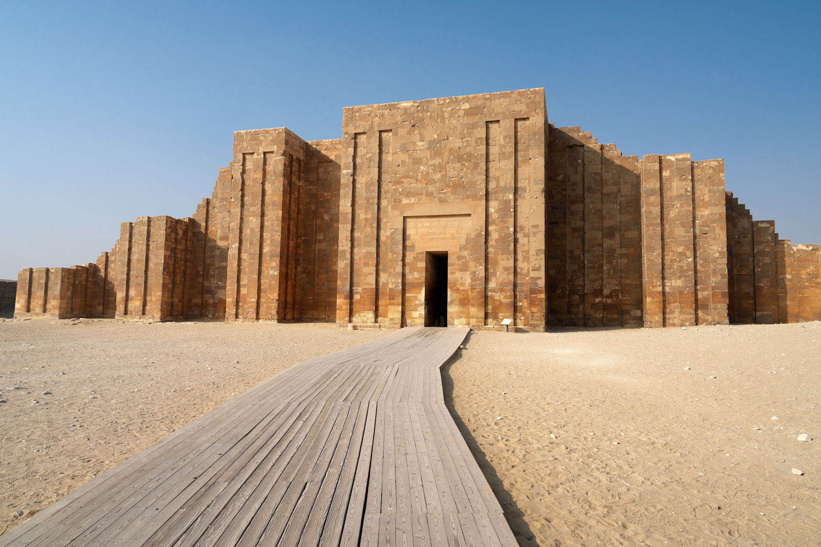 Excursie Circuit pe-urmele-lui-alexandru-piramidele-din-giza