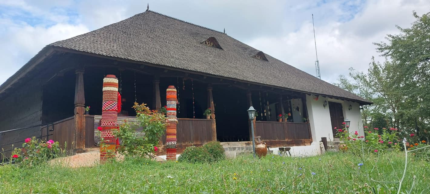 Excursie Circuit escapada-regala-conac-crama-manastire