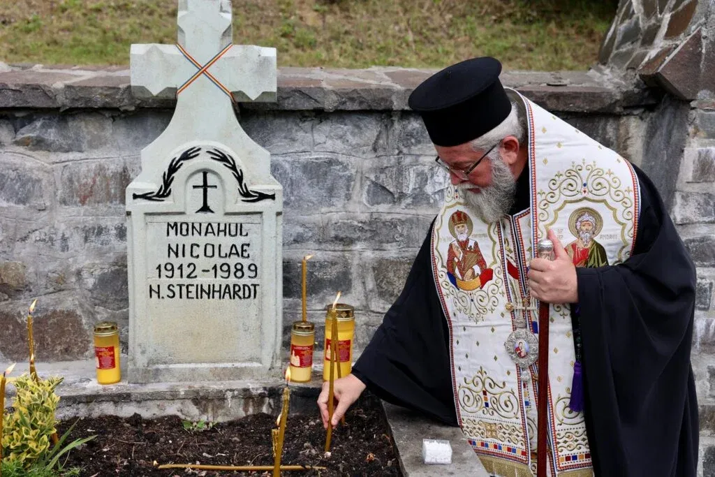 Excursie Circuit de-la-lacrimile-maicii-domnului-la-jurnalul-fericirii