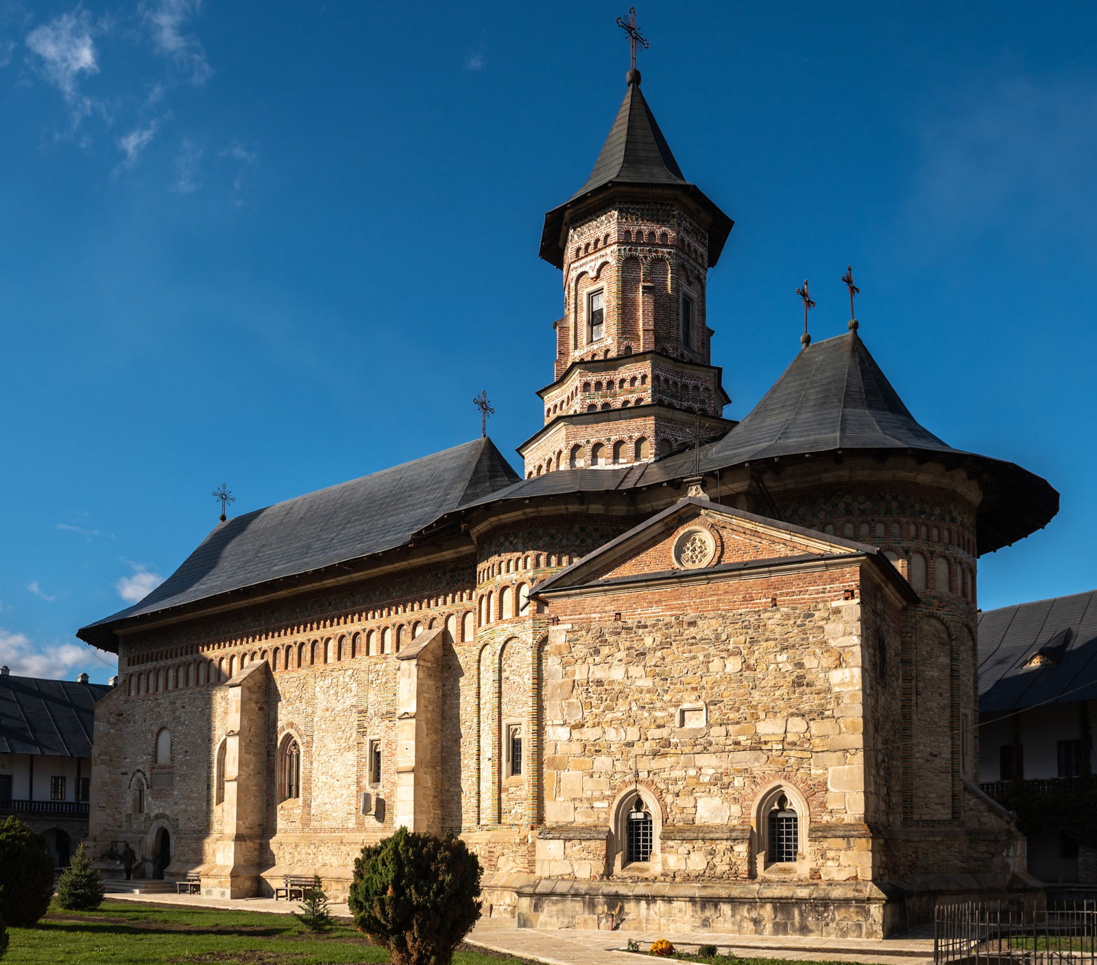 Circuit Icoanele Facatoare de Minuni ale Romaniei