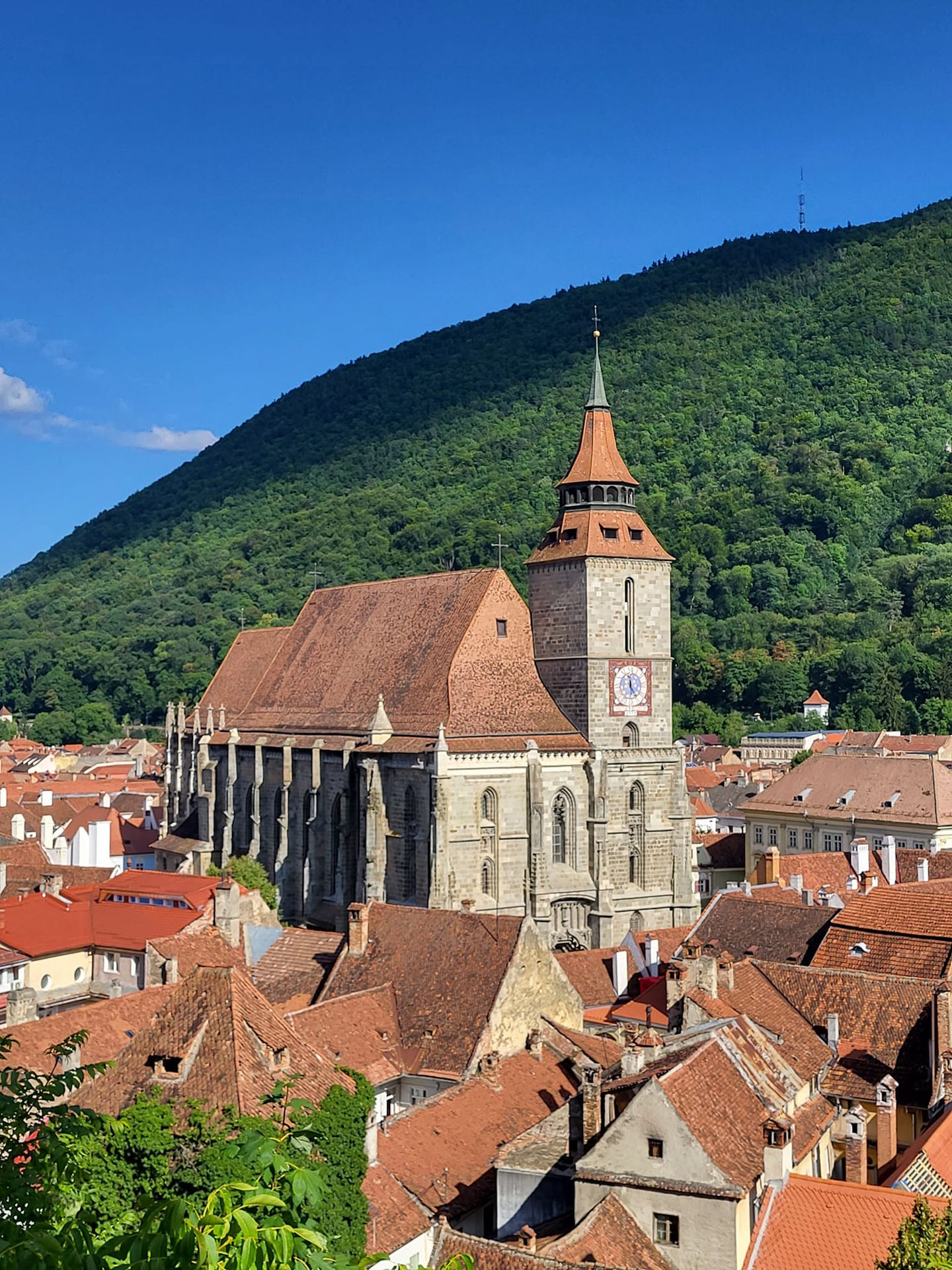 Excursie Circuit sinca-veche-si-nobletea-gotica-a-brasovului