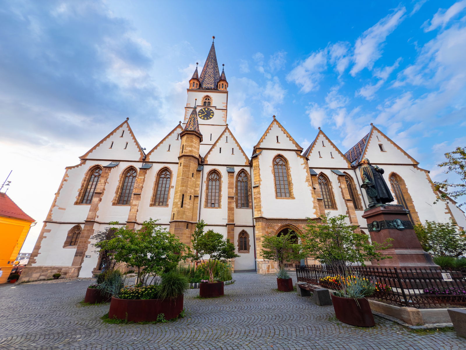 Excursie Circuit excursie-1-zi-ferma-de-cerbi-avrig-sibiu-2026
