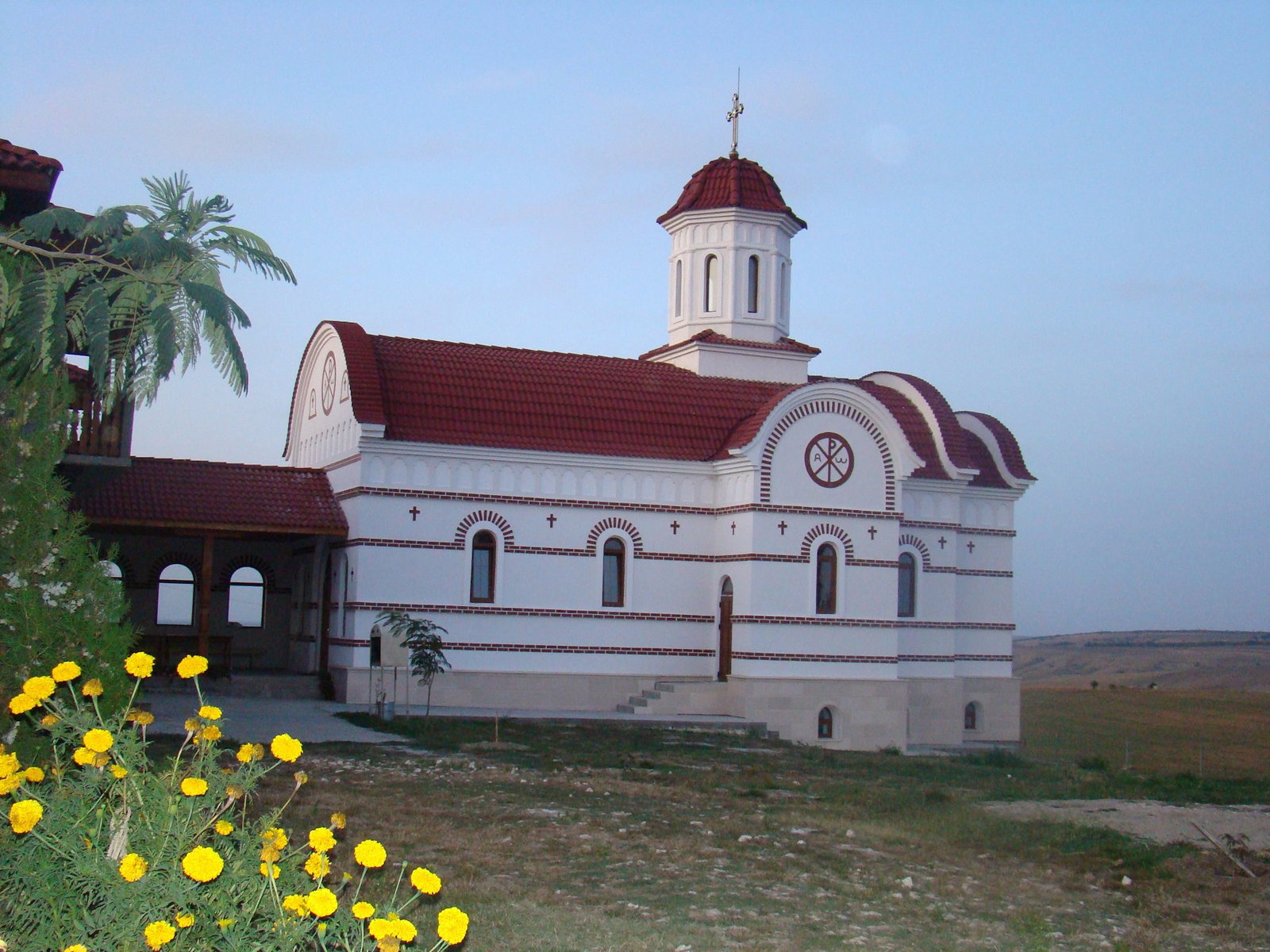 Excursie Circuit pestera-sf-andrei-crucile-de-leac-de-la-dervent-si-hramul-sf-dasie