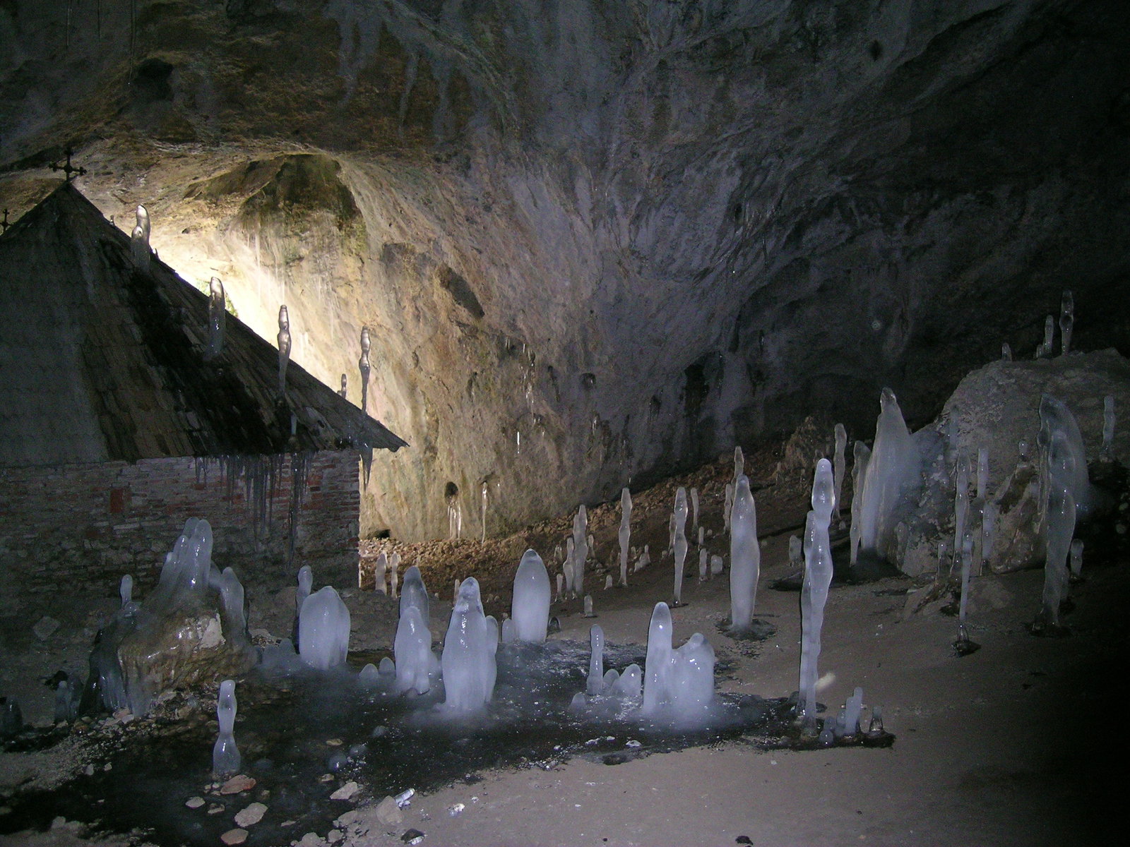Excursie Circuit de-la-harul-sfantului-grigorie-la-testamentul-lui-matei-basarab