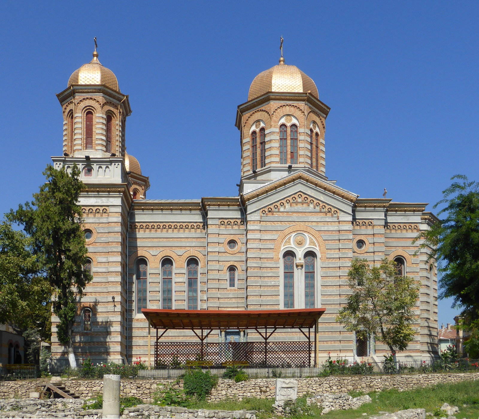 Excursie Circuit pelerinaj-in-dobrogea-de-sud-catedrala-de-la-silistra