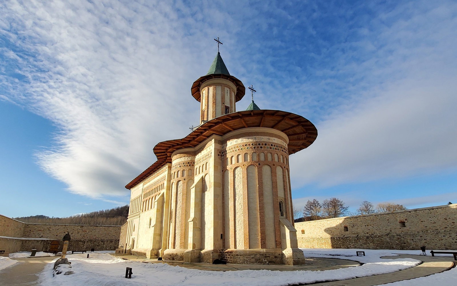 Excursie Circuit odiseea-marturisitorilor-la-mormantul-parintelui-iustin-pirvu