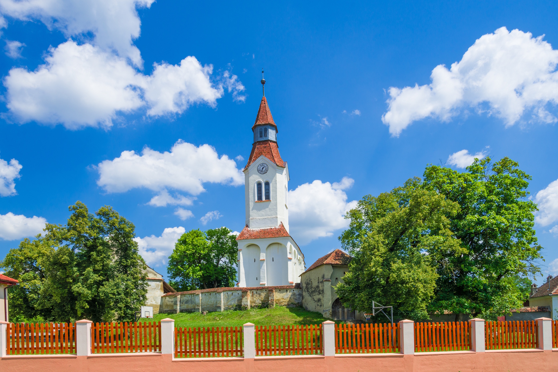 Excursie Circuit transalpina-drumul-regelui-de-la-cetatea-rupea-la-miracolul-dintr-un-lemn