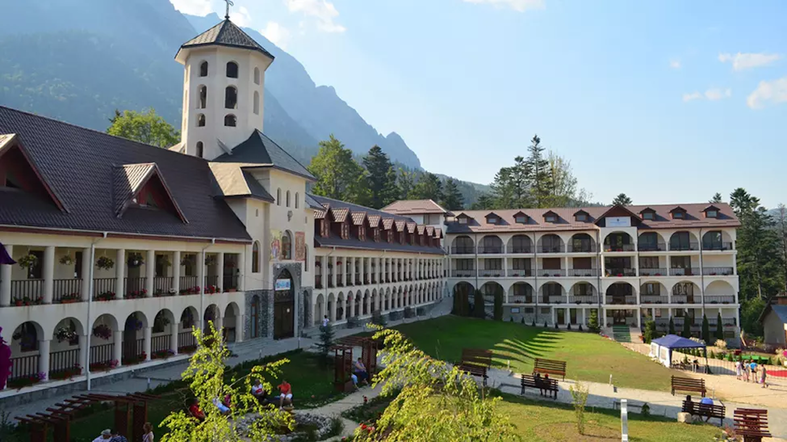 Excursie Circuit drumul-harului-de-la-caraiman-la-dunare