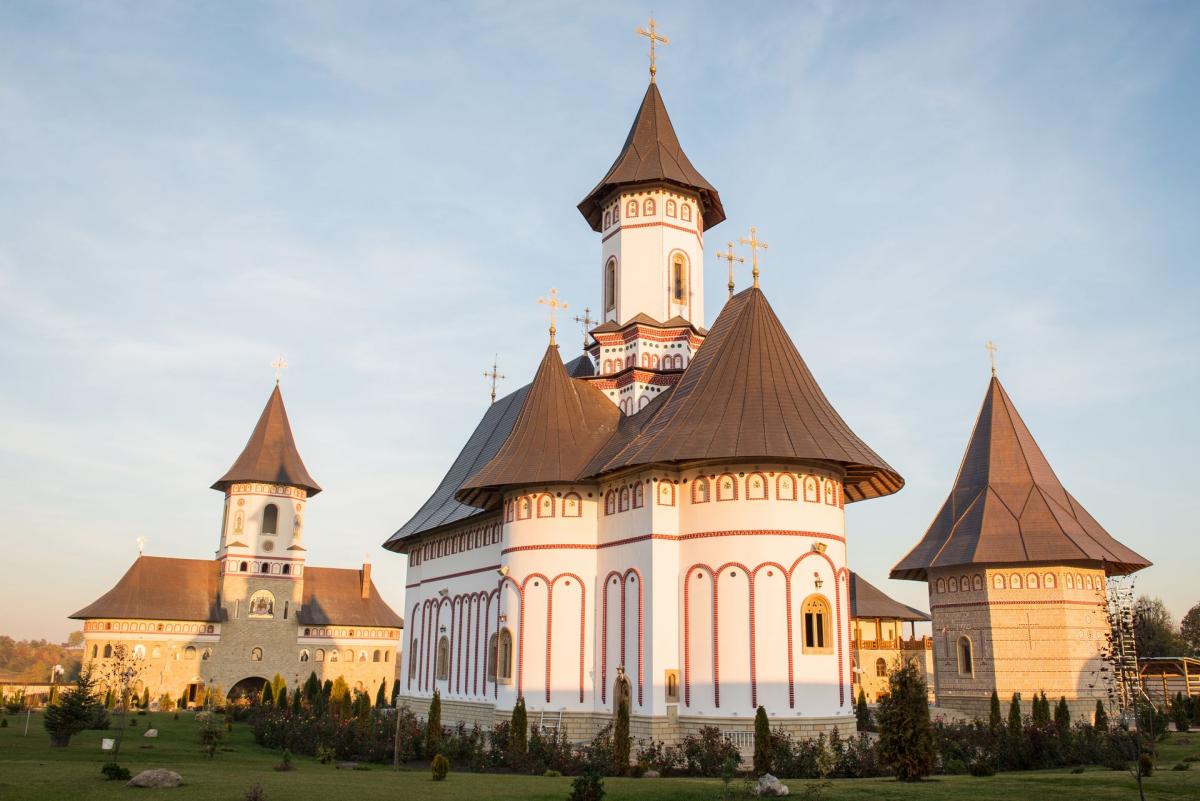 Calatorie duhovniceasca si istorica: Sf. Onufrie, Gorovei si Stefan cel Mare