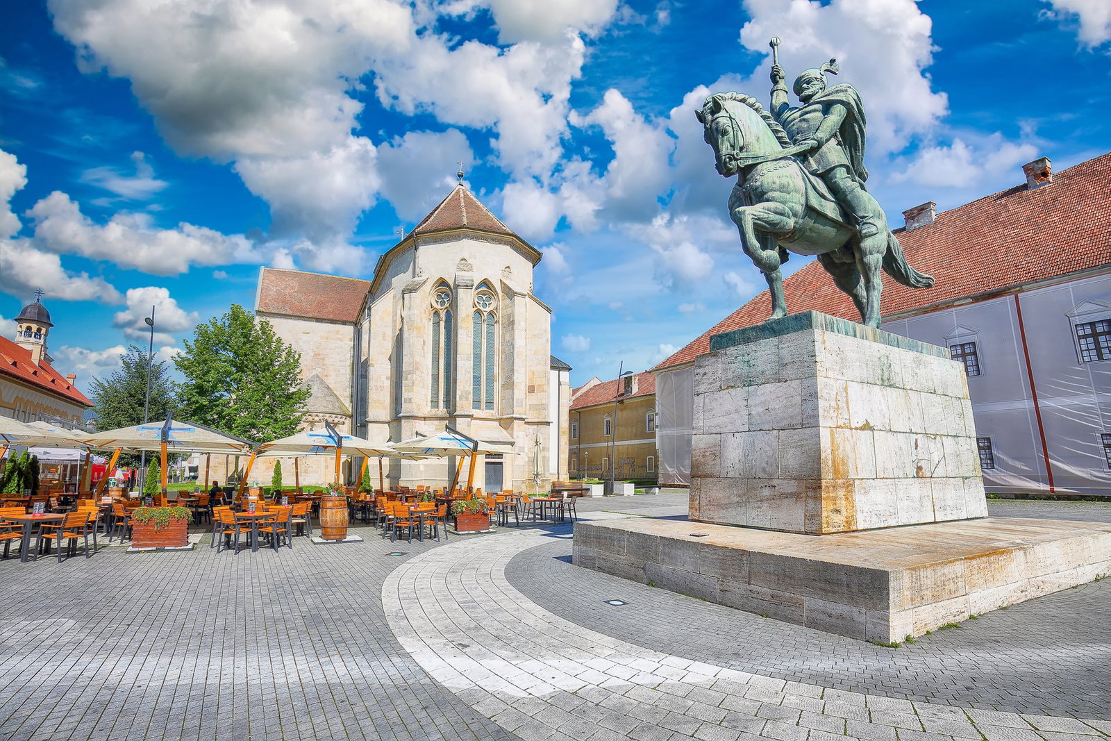 pelerinajul-luminii-de-la-prislop-la-alba-iulia