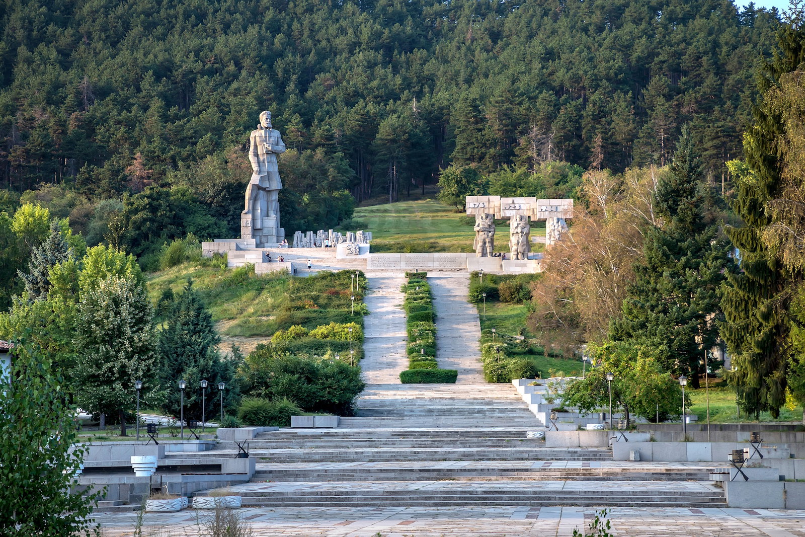 Excursie Circuit drumetie-bulgaria-de-la-cavalerul-trac-la-parintele-de-fier