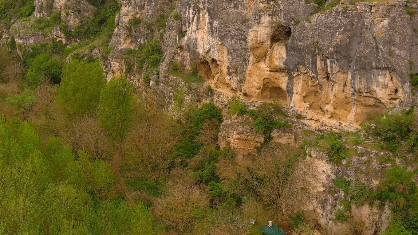 Excursie Circuit drumetie-poteca-sufletului-pelerinaj-in-canionul-sfant-al-bulgariei