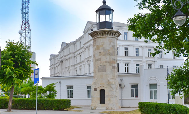 Excursie Circuit un-martisor-art-nouveau-o-evadare-regala-de-8-martie-la-malul-marii