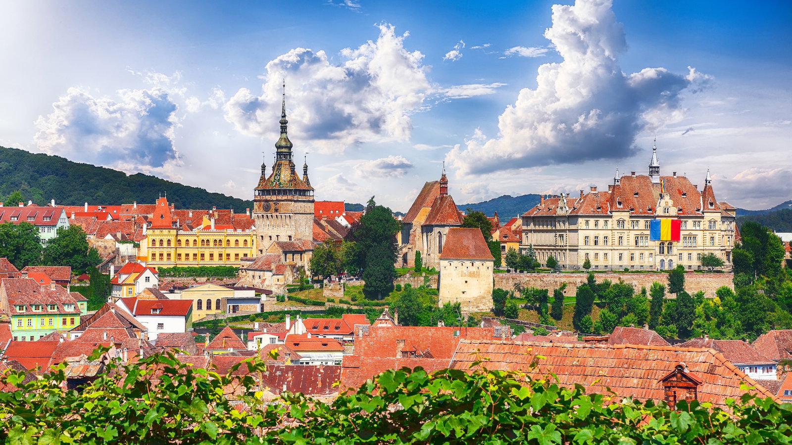 Cronica Timpului Regăsit: O Odisee la Comorile Sașilor