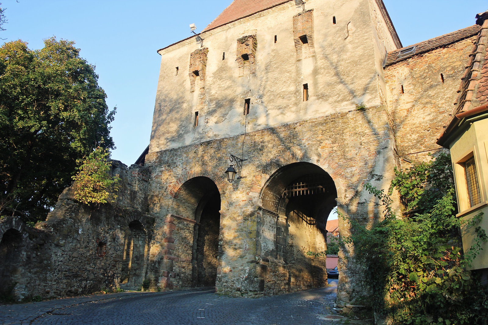Excursie Circuit cronica-timpului-regasit-o-odisee-la-comorile-sasilor