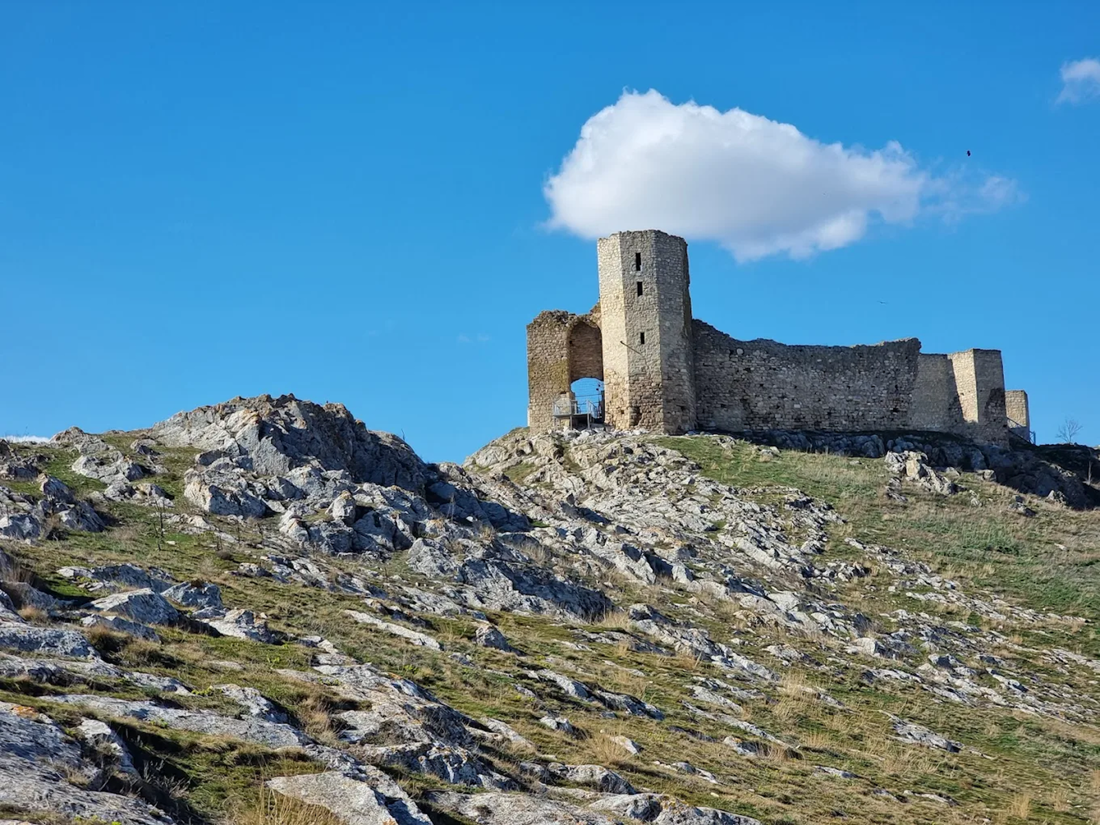 Excursie Circuit o-mie-si-una-de-nopti-la-babadag-si-enisala