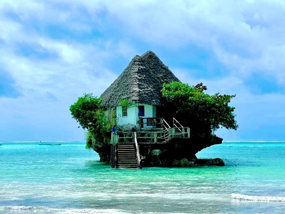 Excursie Circuit din-zanzibar-in-inima-salbaticiei-safari-nyerere-3-zile