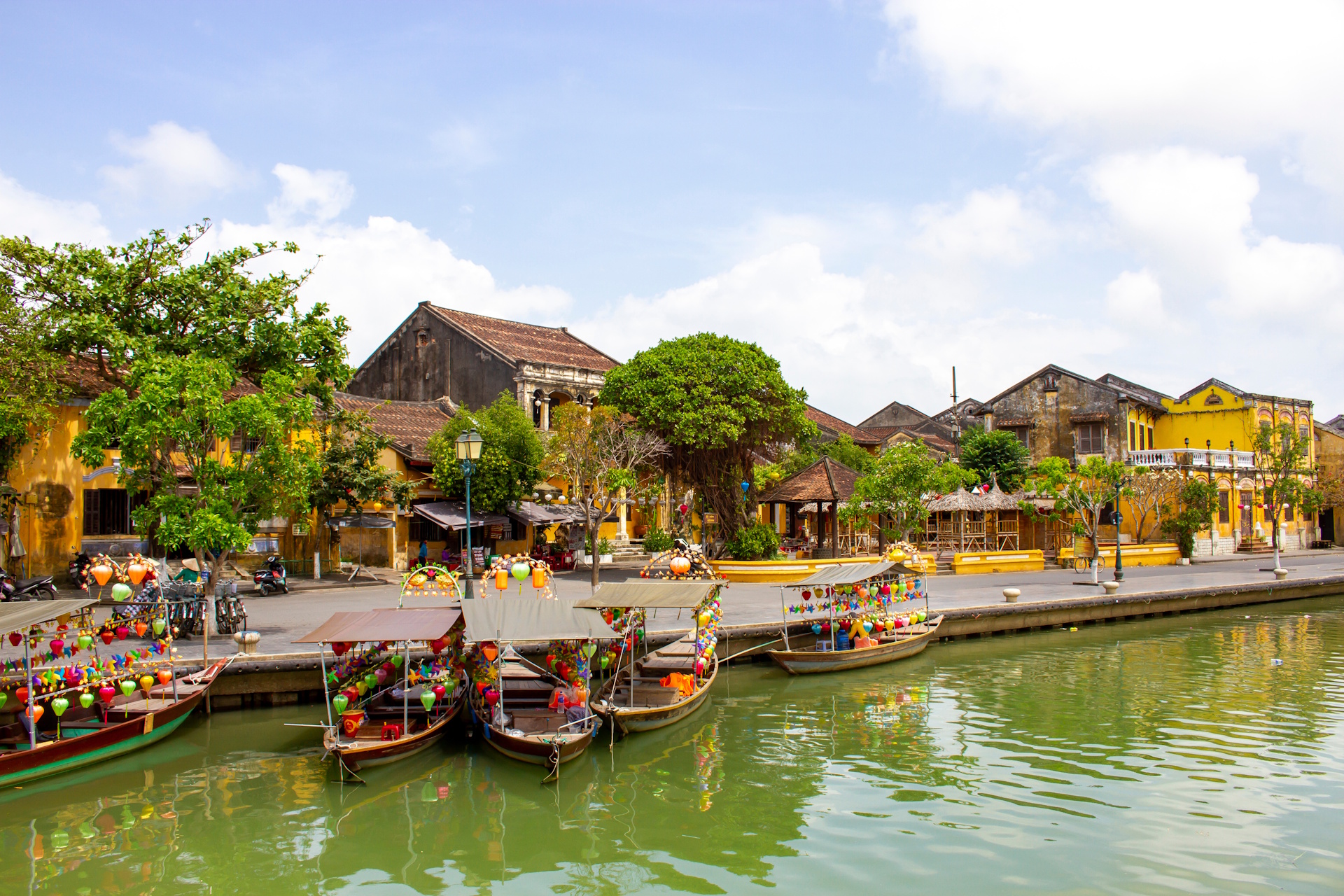 Excursie Circuit vietnam-lotus-felinare-si-timp-pentru-tine