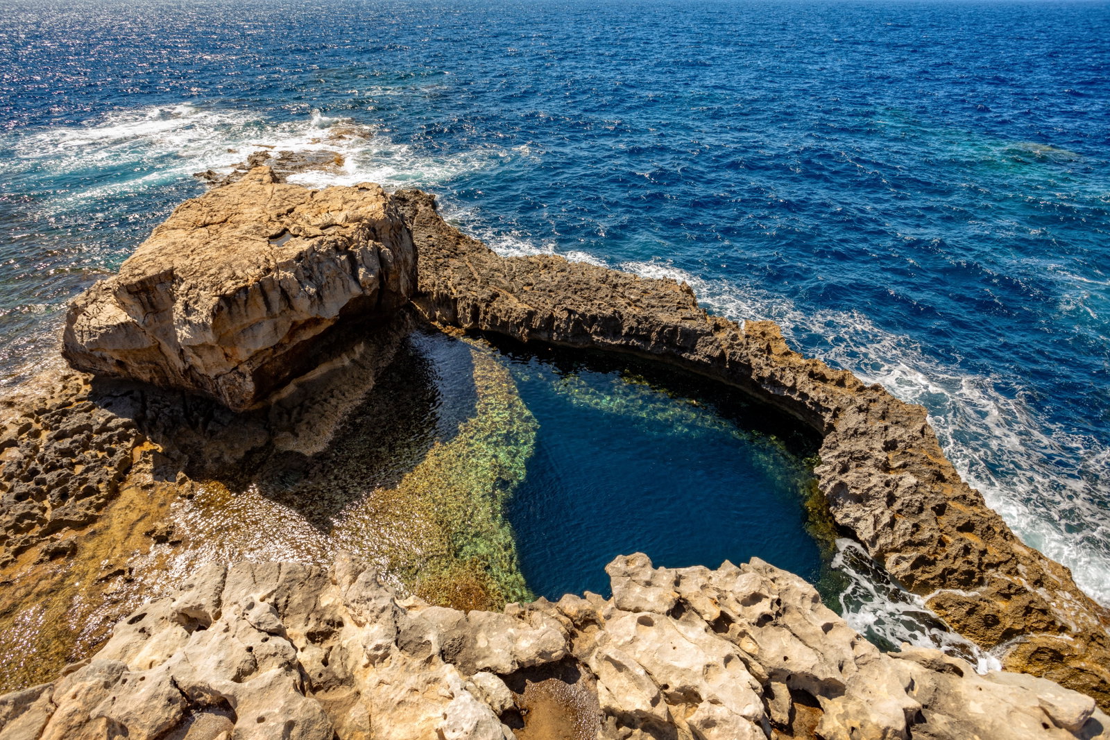 malta-o-tara-micuta-cu-planuri-mari-de-revelion