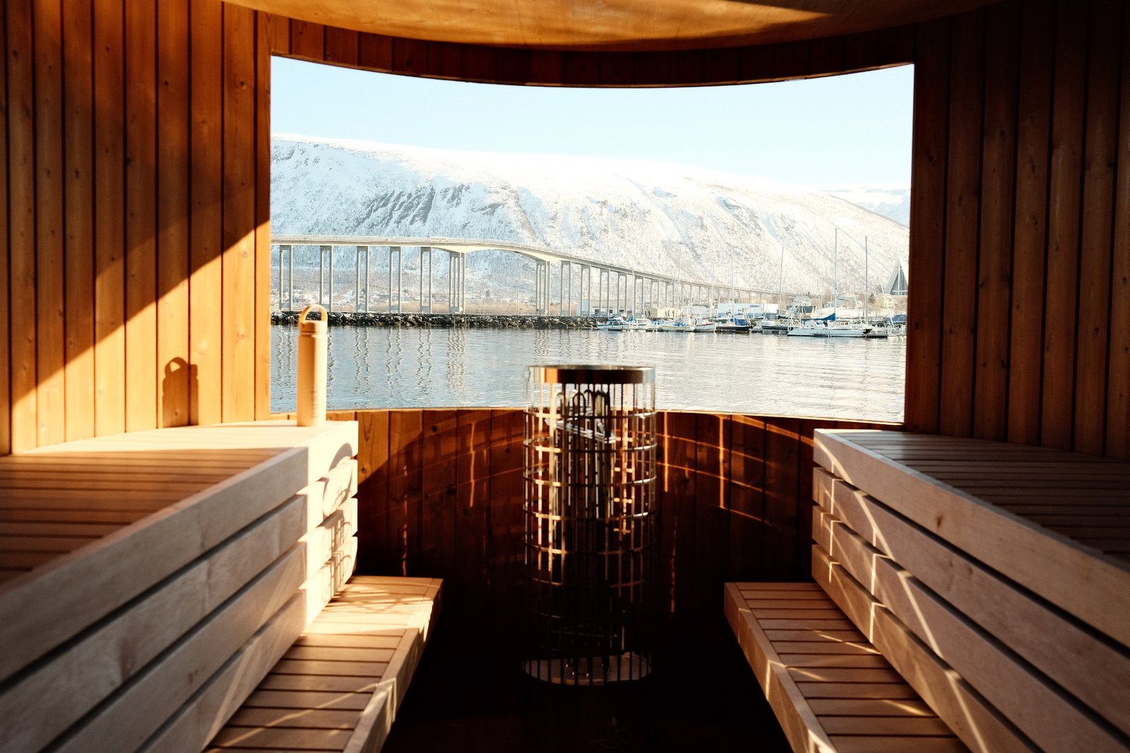 Pust Sauna: De la caldura saunei la apa rece a fiordului