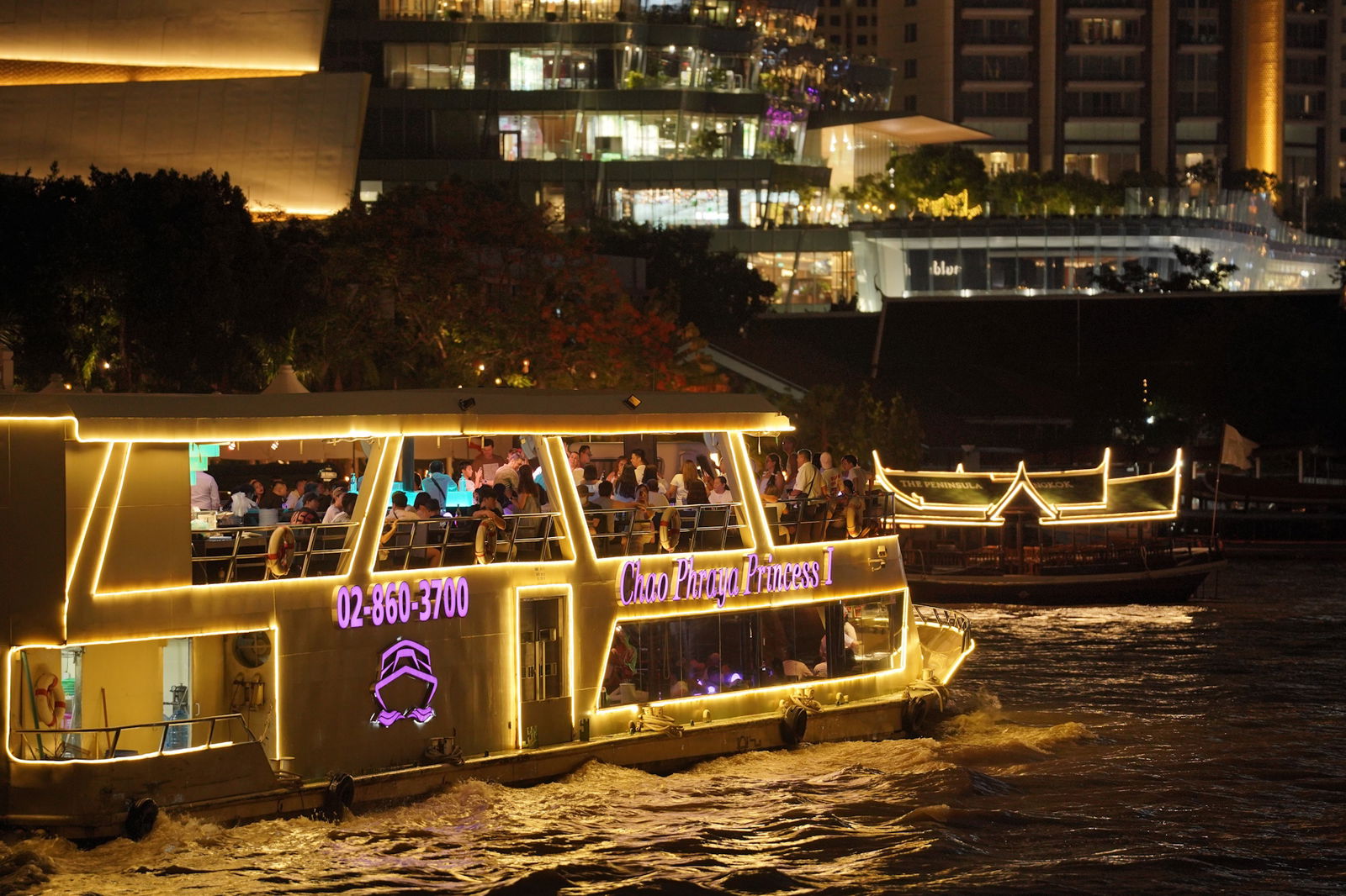 Croaziera de lux la bordul vasului Grand Pearl pe raul Chao Phraya