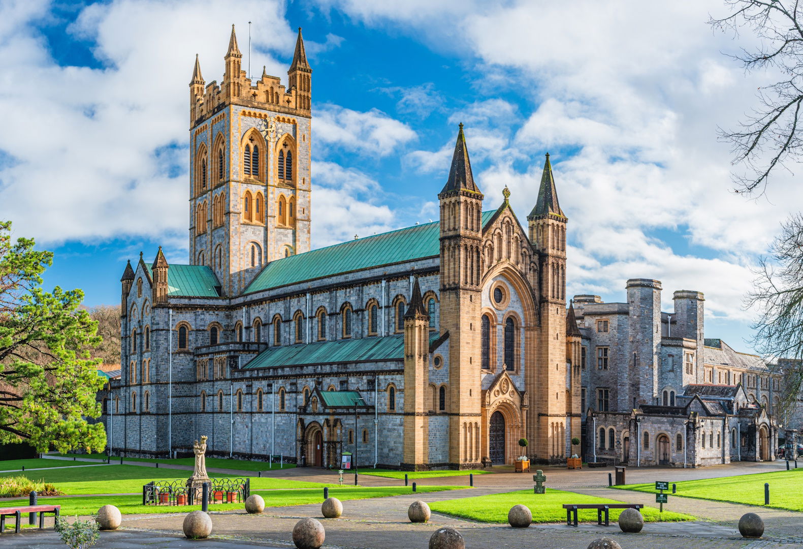 Buckfast Abbey – Plymouth – Palperro – Dartmoor