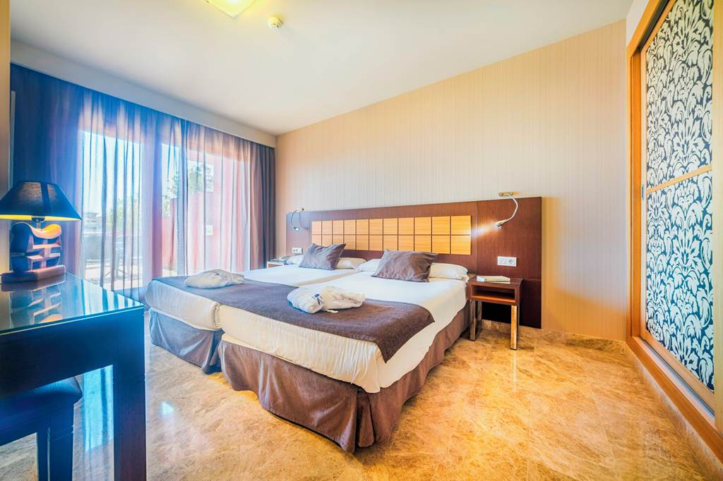 Holiday World Resort