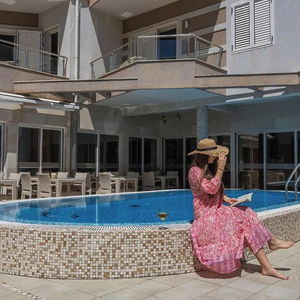 Hotel Apartments Del Mar cazare Petrovac na Moru