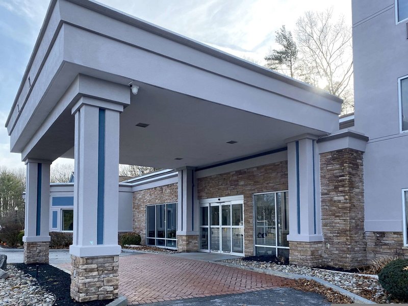Hotel Comfort Inn & Suites