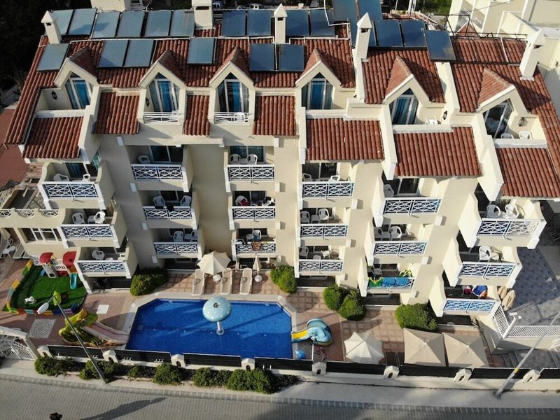 Blue Palace Hotel