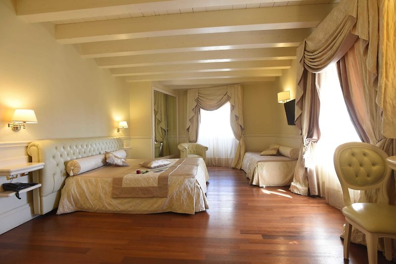 Santa Chiara Suite