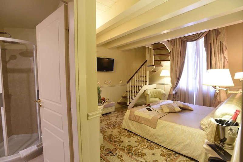 Santa Chiara Suite