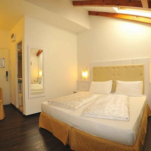 Hotel Alpen Eghel cazare Folgaria