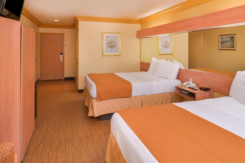 Hotel H3 Inn & Suites - Lax Airport - Los Angeles