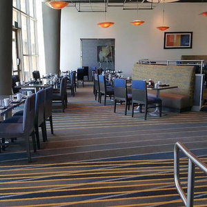 Hotel Anaheim Marriott Suites cazare Garden Grove