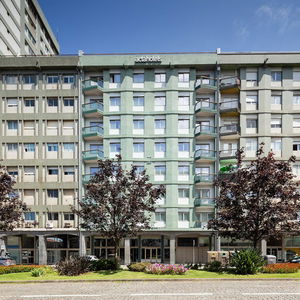 Sejur Acta The Clover vacanta Bordeaux