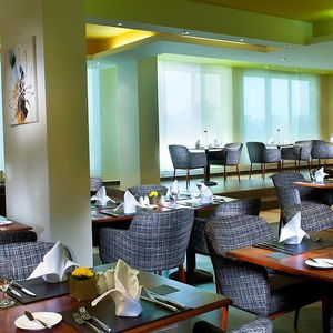 Hotel Al Hail Waves Hotel Managed By Centara cazare Seeb