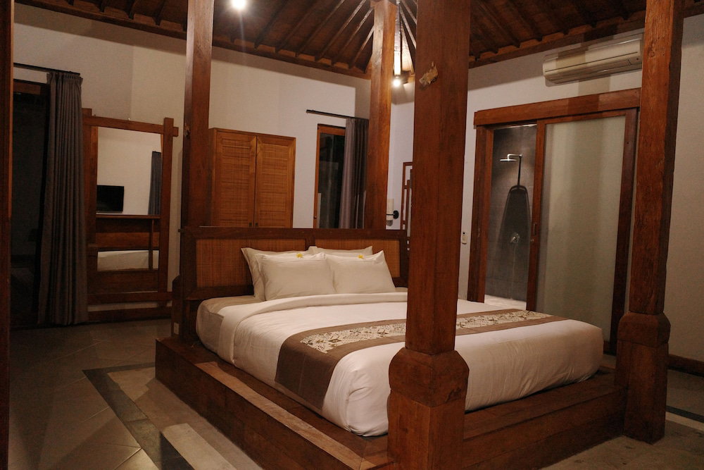Hotel The Riang Villa